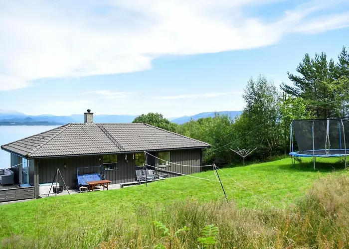 3 Bedroom Stunning In Bjoa * Utbjoa