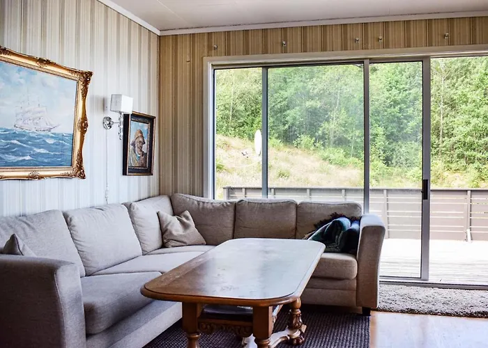 3 Bedroom Stunning In Bjoa * Utbjoa