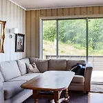3 Bedroom Stunning In Bjoa * Utbjoa